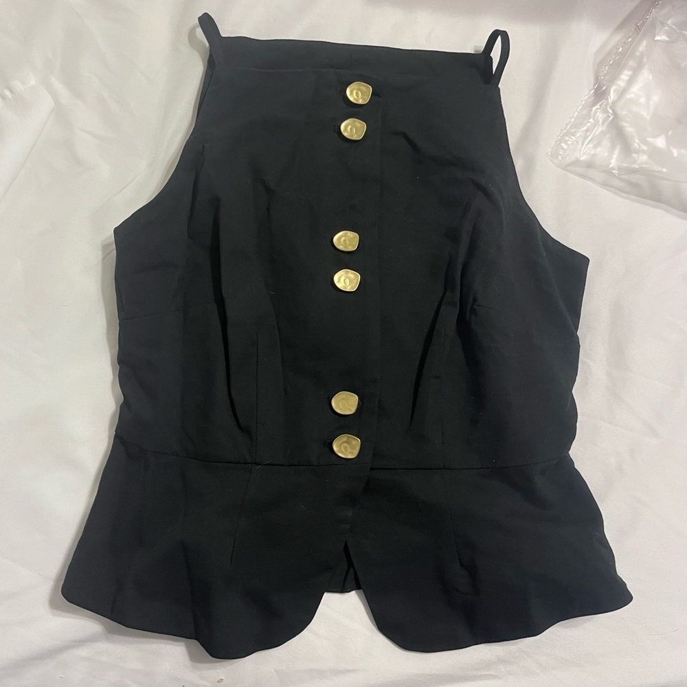 NWT JENEE NAYLOR FUTUTE COLLECTIVE TARGET GOLD BUTTON VEST TOP